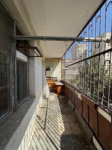 Mənzillər: 3 otaqlı mənzil – geniş eyvanlı - Plan: Uzun koridorlu, ayrıca 3 — 1