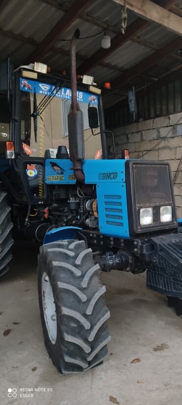 ot biçən traktor: Traktor motor 1.3 l, İşlənmiş