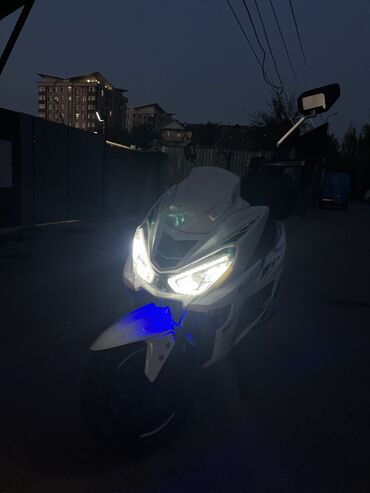 купить автомобиль маз в бишкеке: Скутер 150 куб. см, Бензин, Б/у