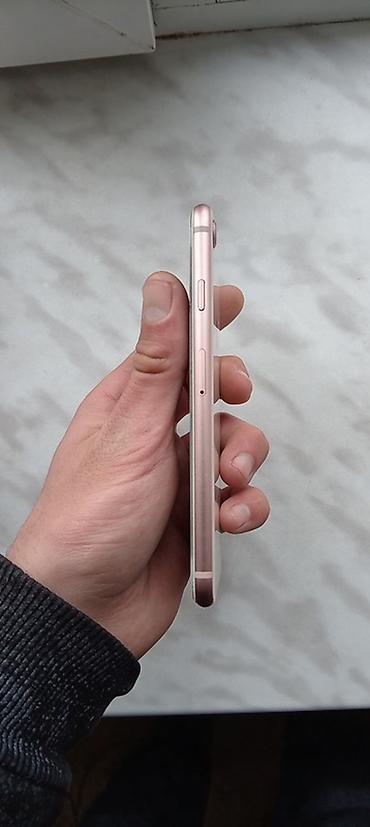 Apple iPhone: IPhone 8, Qızılı, Barmaq izi — 7