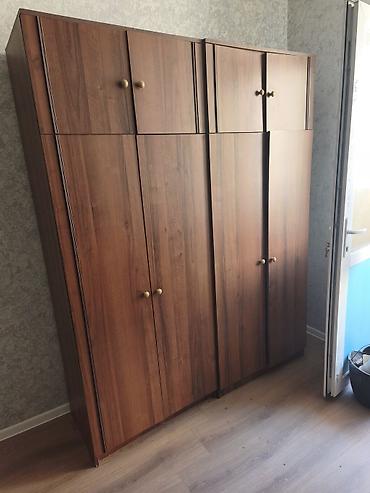 asılqan paltar ucun: Mebel: 4 qapılı, üst dolablı geyim/saxlama şkafı Xüsusiyyətlər: - — 4