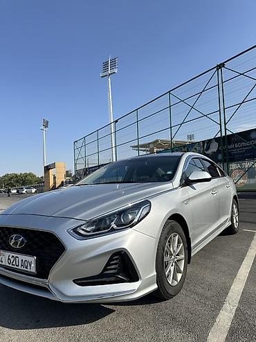 решетка бампера: Hyundai Sonata: 2021 г., Автомат, Бензин, Седан — 2