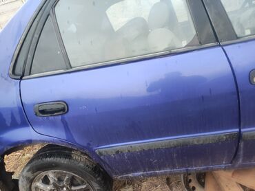 Toyota: Toyota Corolla: 1998 г., 1.3 л, Механика, Бензин, Седан — 6