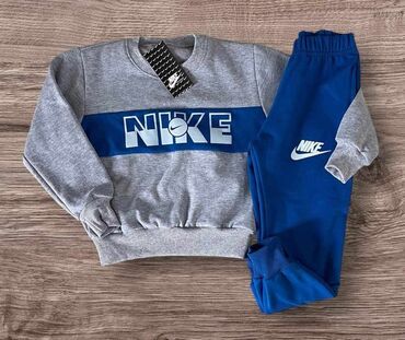 novogodisnje odelo za bebe: Nike, 104-110, No pattern