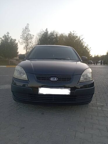 Kia: Kia Rio: 1.4 l | 2005 il Hetçbek