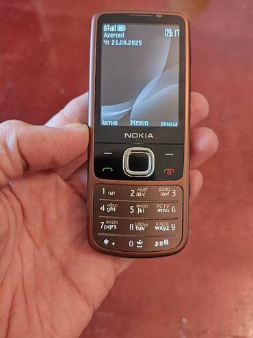nokia k500: Nokia 6700 Slide, 2 GB, rəng - Qəhvəyi