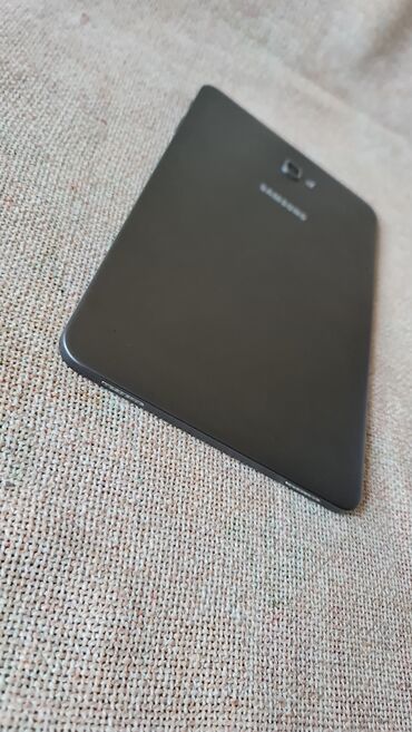 Tableti: Samsung Galaxy Tab S2 9.7 (SM‑T815) - Ekran: 9.7", Super AMOLED — 5