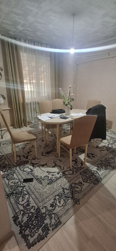 Продажа домов: Дом, 130 м², 4 комнаты, Риэлтор, Косметический ремонт