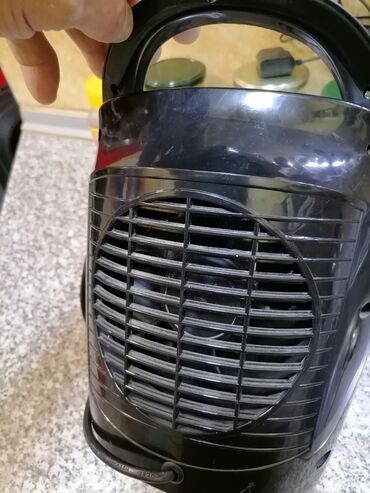 Kaloriferi: Grejalica duvaljka ESPERANZA 1500 W kao nova je
Baš dobra
Mirjevo na lalafo.rs — 7 Kaloriferi: Grejalica duvaljka ESPERANZA 1500 W kao nova je
Baš dobra
Mirjevo — 7