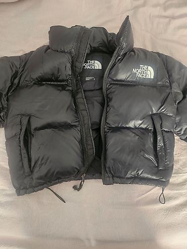 кызыл бел: Пуховик The North Face, укороченная модель Nupste‑стиля, черный цвет — 2