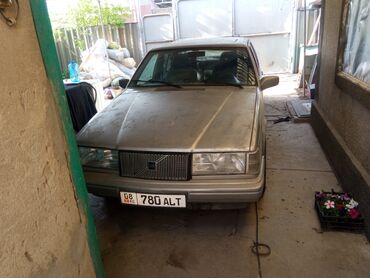 вольво квадрат: Volvo 940: 1991 г., 2.3 л, Механика, Бензин, Седан