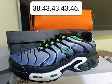 Patike: 2850 din — 16