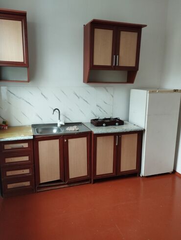 bina 12 kvadratmetr verilir: 1 otaqlı mənzil – mətbəx, sanuzel və böyük otaq - Plan: açıq mətbəxli