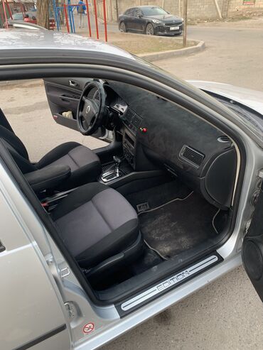 Volkswagen: Volkswagen Golf: 2000 г., 1.6 л, Автомат, Бензин, Хэтчбэк — 13