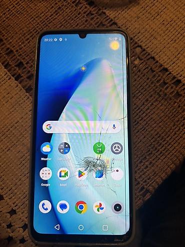 Realme: Realme C51, zelena boja - Ekran: (oko) sa „waterdrop” notch‑om; — 5