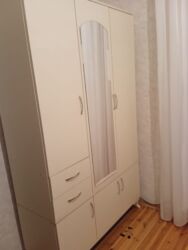 Dolablar: Yeni, Açılan, 3 qapılı Düz dolab, Qarderob, paltar dolabı, Azərbaycan -da lalafo.az — 8 Dolablar: Yeni, Açılan, 3 qapılı Düz dolab, Qarderob, paltar dolabı, Azərbaycan — 8