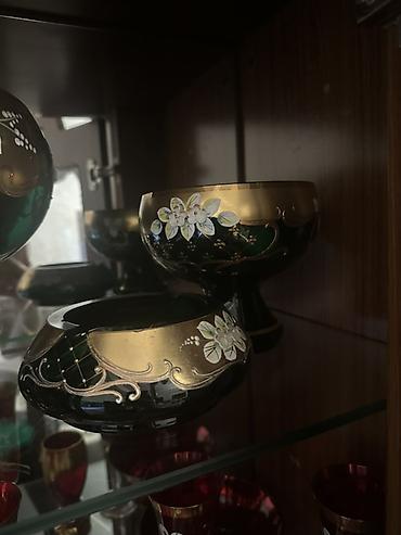 Digər dəstlər və servizlər: Məişət qabları dəsti - Boyalı, əl naxışlı dekorlu, ayaqlı iri — 9