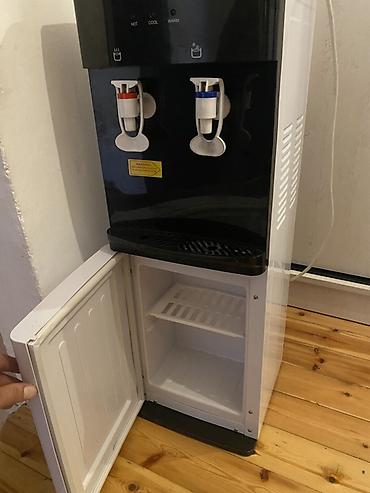 dispenser su aparati: Satilir. Hem soyuq hem isdi Yeni kimidir Az isdifade edilib — 3