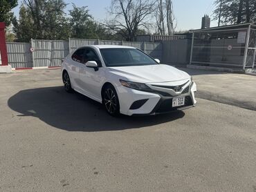 машина мало литровка на рассрочку: Toyota Camry: 2018 г., Автомат, Бензин, Седан