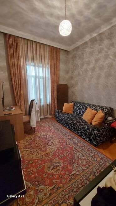 Həyət evləri və villaların satışı: Bakıxanov qəs. 6 otaqlı, 300 kv. m, Yeni təmirli — 9