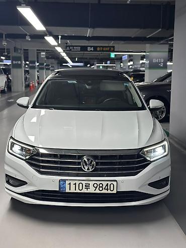 passat variant: Volkswagen Jetta: 2021 г., Седан — 1