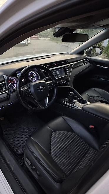corolla 2004: Toyota Camry: 2018 г., 2.5 л, Автомат, Бензин, Седан — 3