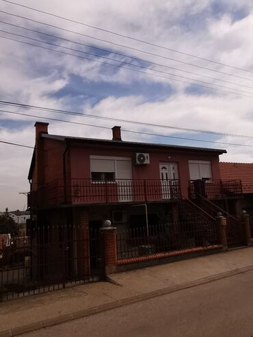 Prodaja stanova: 4 sobe, 100 kv. m, 1 sprat — 3