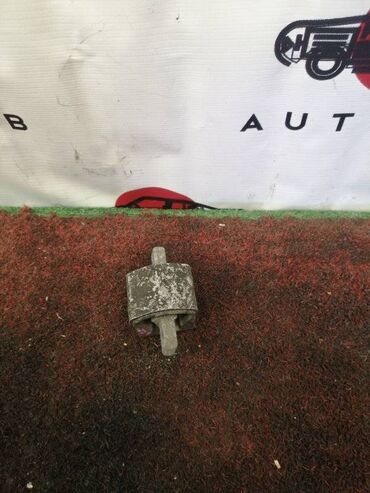 втулка стабилизатора: Подушка мотора Mercedes-Benz