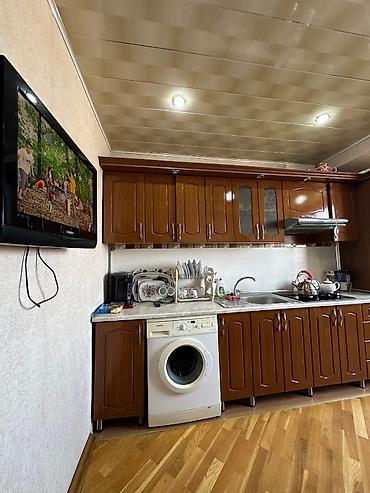 studio menziller: Bakı, 4-cü mikrorayon, 4 otaqlı, Köhnə tikili, m. 20 Yanvar, 140 kv. m — 8
