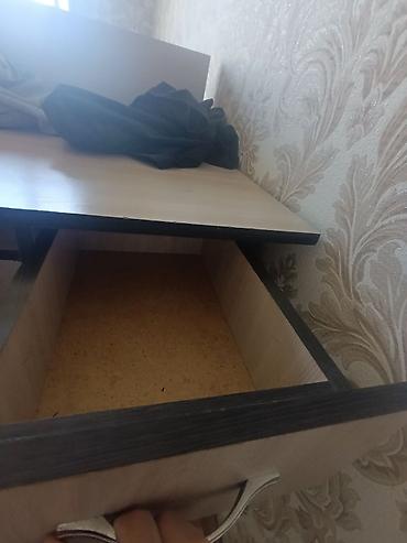 Столы: Компьютерный стол, Б/у, С полками — 3