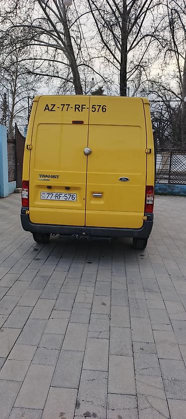 Ford: Ford Transit: 2.4 l | 2008 il 194000 km Van body type — 5
