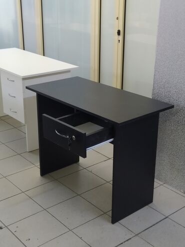 lalafo ofis mebelleri: Новый, Для сотрудника, Угловой стол
