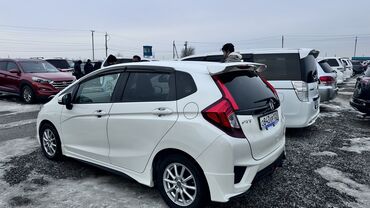 мотор коробка фит: Honda Fit: 2013 г., 1.3 л, Вариатор, Бензин, Хэтчбэк