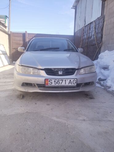 лада 2: Honda Accord: 1998 г., 2 л, Автомат, Бензин