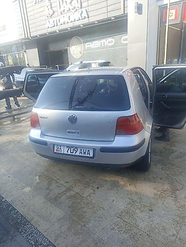 12 t: Volkswagen Golf: 2002 г., 1.6 л, Механика, Бензин, Хэтчбэк — 3