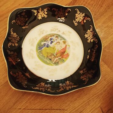 Digər dəstlər və servizlər: Kobalt Çexiya . Qiymətlər fərqlidir .6,8,10,12,15 manat . votsap — 7