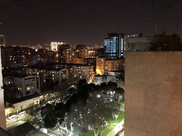 Uzunmüddətli kirayə mənzillər: 28 may metrosunun yaxınlığında 2-ci çixişinda 16 mertebeli binanın — 17