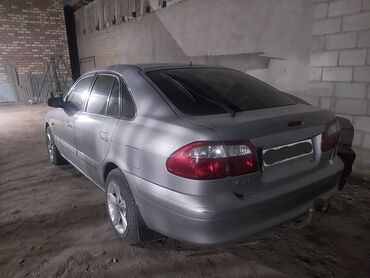 авто машина ош: Mazda 626: 2000 г., 2 л, Механика, Бензин, Хэтчбэк