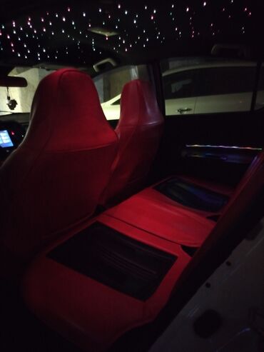 Toyota: Toyota Aqua hibrid hetçbek - Rəng: ağ - Güzgülərdə dönmə siqnalları — 14