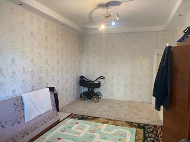 продаю квартира каракол: 3 комнаты, 67 м², 105 серия, 2 этаж, Евроремонт