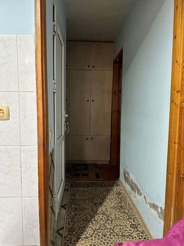купить квартиру в баку в рублях: Biləcəri qəs Yəhya Hüseynov küç 5 mərtəbəli binanın 1 ci mertebesinde