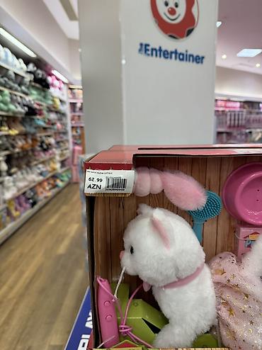 hello kitty oyuncaq: Oyuncaq tezedir,ses cixardirgezir,baha alinib — 2