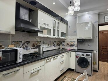 1 2 ком кв: 2 комнаты, 48 м², Индивидуалка, 1 этаж, Евроремонт