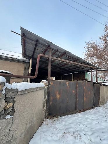 Продажа коттеджей и домов: Продаю дом . Находится Шербакова /Манаса рядом Кут парк точный Адрес — 4