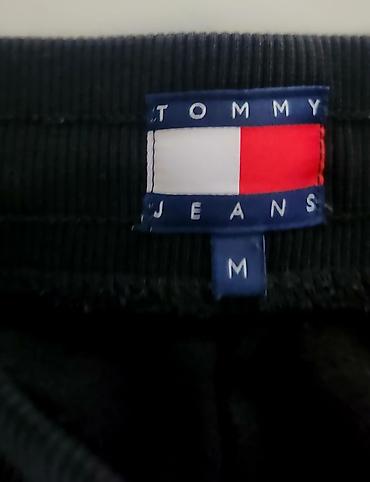 simic obuca: TOMMY JEANS muške trenerke – crne, veličina M, original - Model — 3