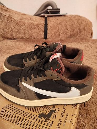 эркектердин бут кийими: Эркектердин кроссовкасы, 38, Nike, Колдонулган, түсү - Күрөң, Өзү алып кетүү — 2