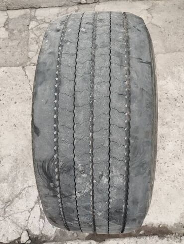 Шины: Шины 355 / 50 / R 22,5, Б/у, 1 шт, Грузовики/Автобусы, Pirelli