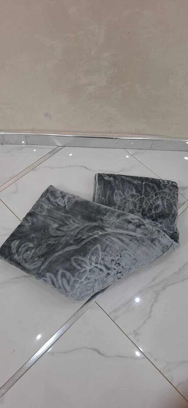 Ćebad i pokrivači: Pliš, Veličina - Bračna, bоја - Šareno — 6