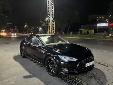 камри 2014: Tesla Model S: 2014 г.