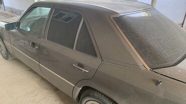 Mercedes-Benz: Mercedes-Benz 230: 1992 г., 2.3 л, Механика, Бензин, Седан — 7